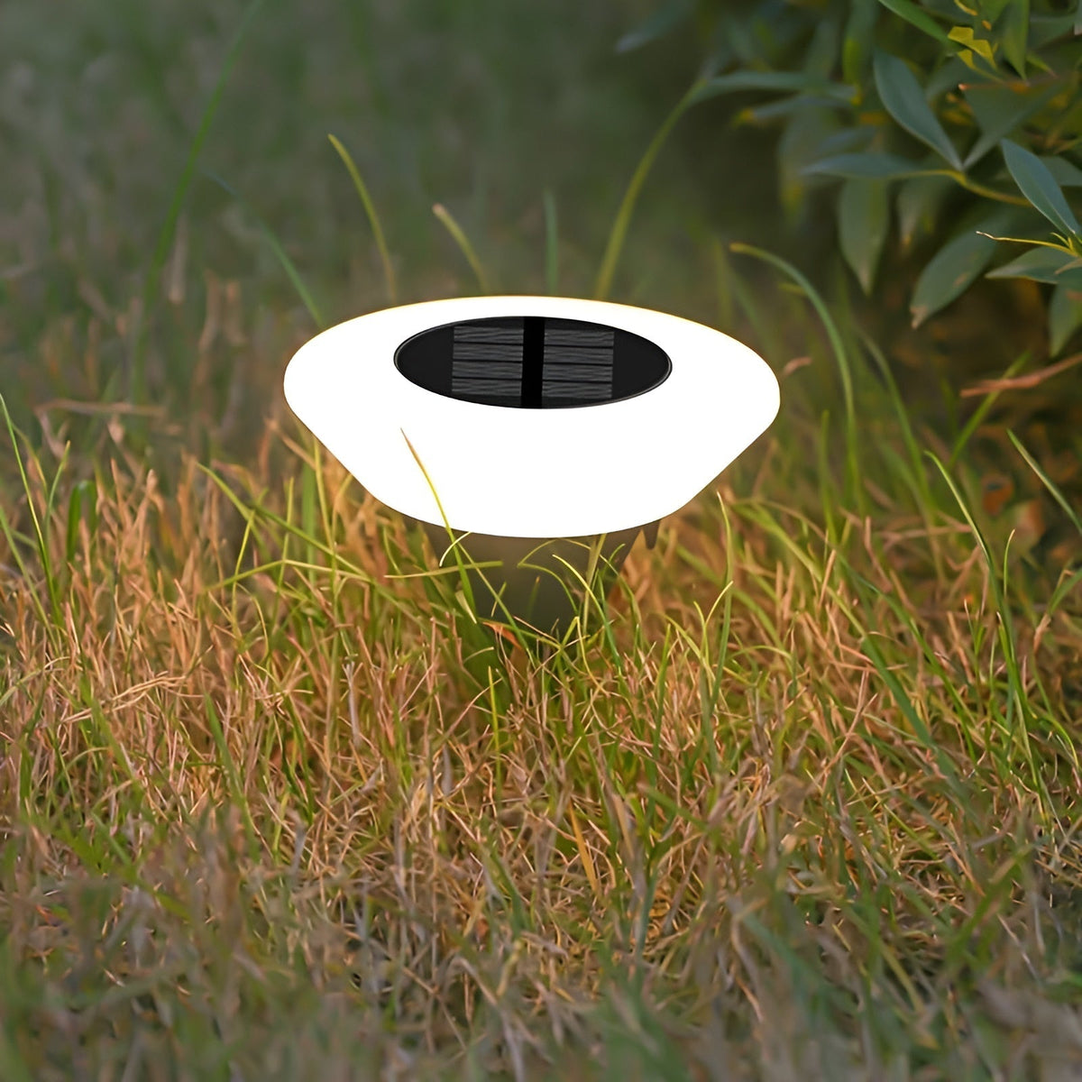 SolarGlow | LED Solar Gartenleuchte für den Außenbereich