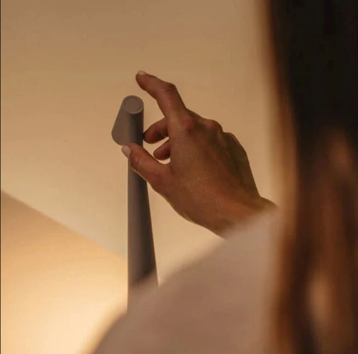 Akku Nachttischlampe - 3-stufig dimmbares Touch Licht | Kabellose LED-Nachttischlampe im nordischen Design