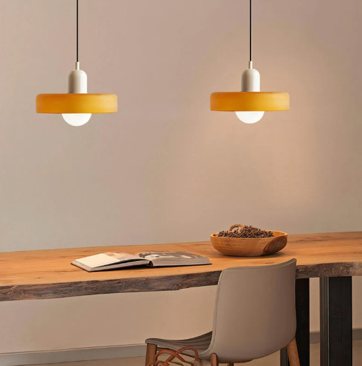 Bauhaus Pendelleuchte aus farbigem Glas – Moderne Designer Hängeleuchte