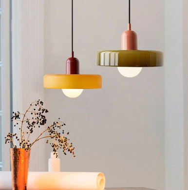 Bauhaus Pendelleuchte aus farbigem Glas – Moderne Designer Hängeleuchte