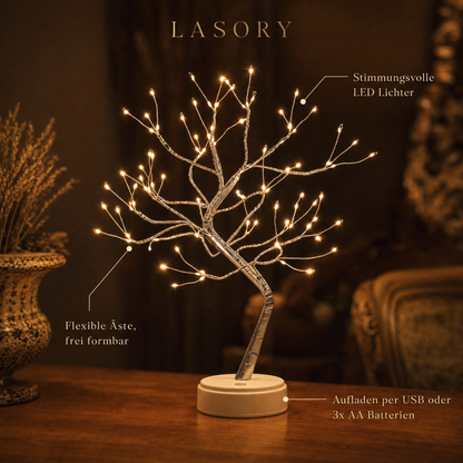 Lichterbaum Detail: flexible Äste, LED Lichter, Aufladen per USB oder 3x AA Batterien